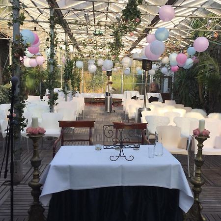 Hotel Restaurant 'De Oorsprong' Sint Nicolaasga ภายนอก รูปภาพ