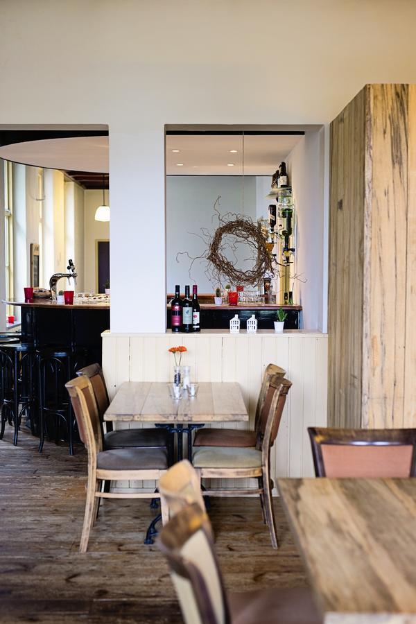 Hotel Restaurant 'De Oorsprong' Sint Nicolaasga ภายนอก รูปภาพ