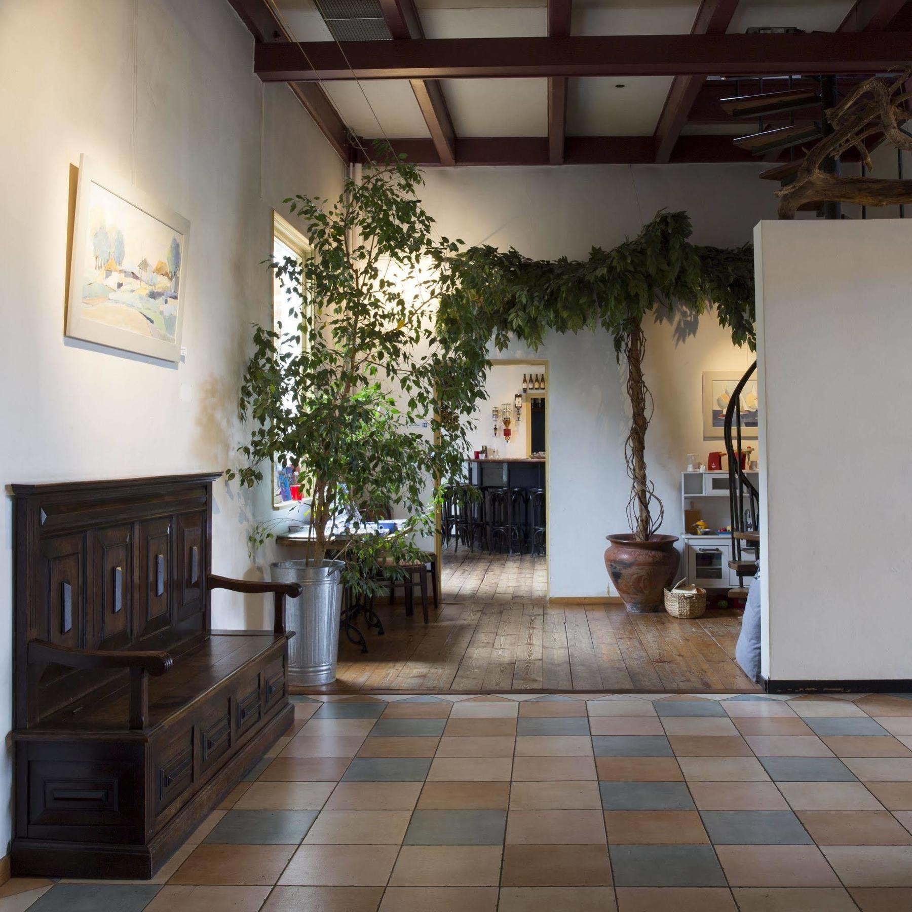 Hotel Restaurant 'De Oorsprong' Sint Nicolaasga ภายนอก รูปภาพ
