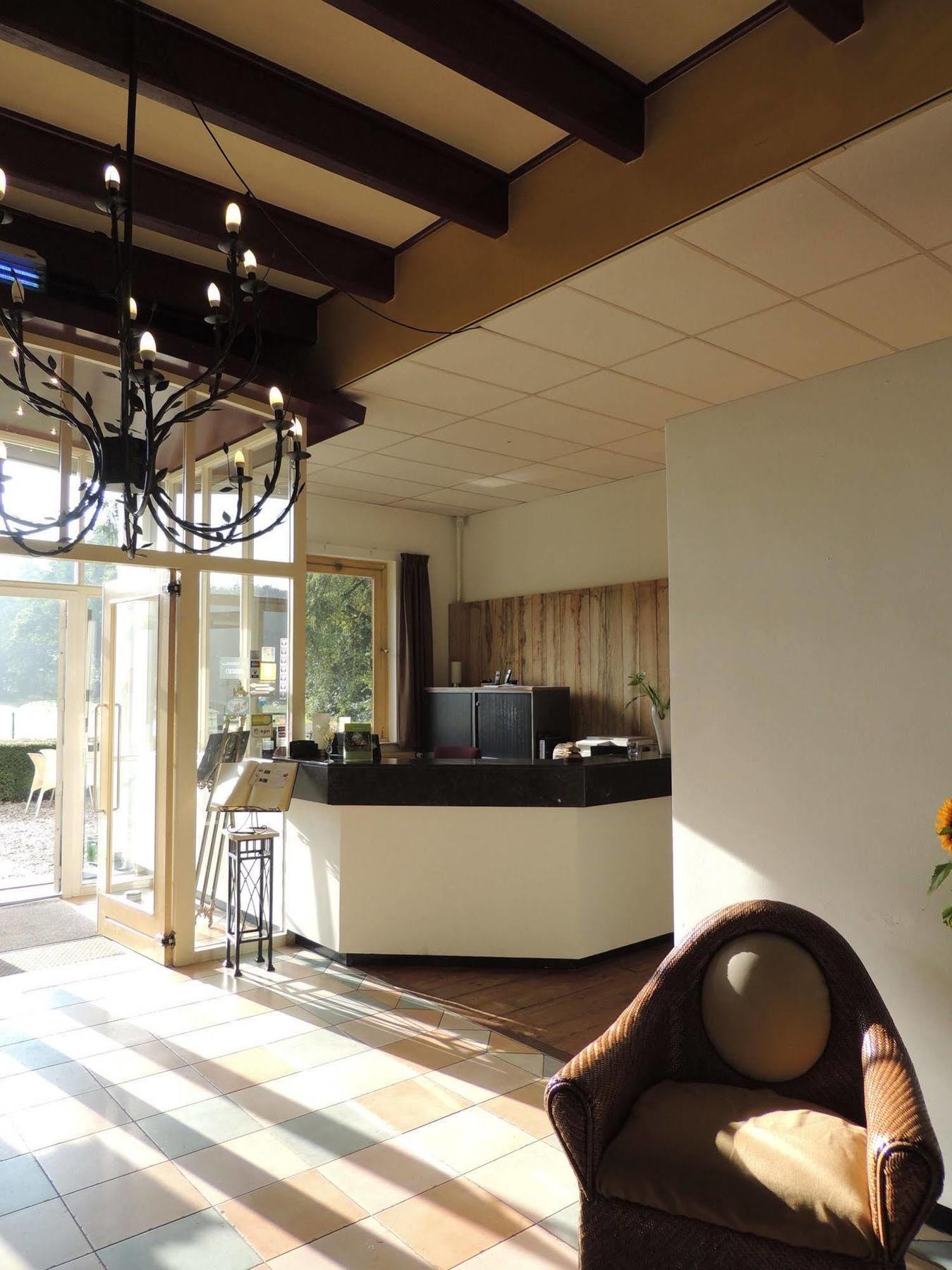 Hotel Restaurant 'De Oorsprong' Sint Nicolaasga ภายนอก รูปภาพ