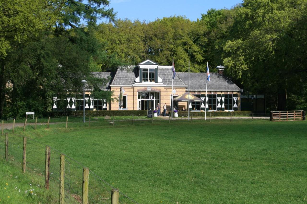 Hotel Restaurant 'De Oorsprong' Sint Nicolaasga ภายนอก รูปภาพ